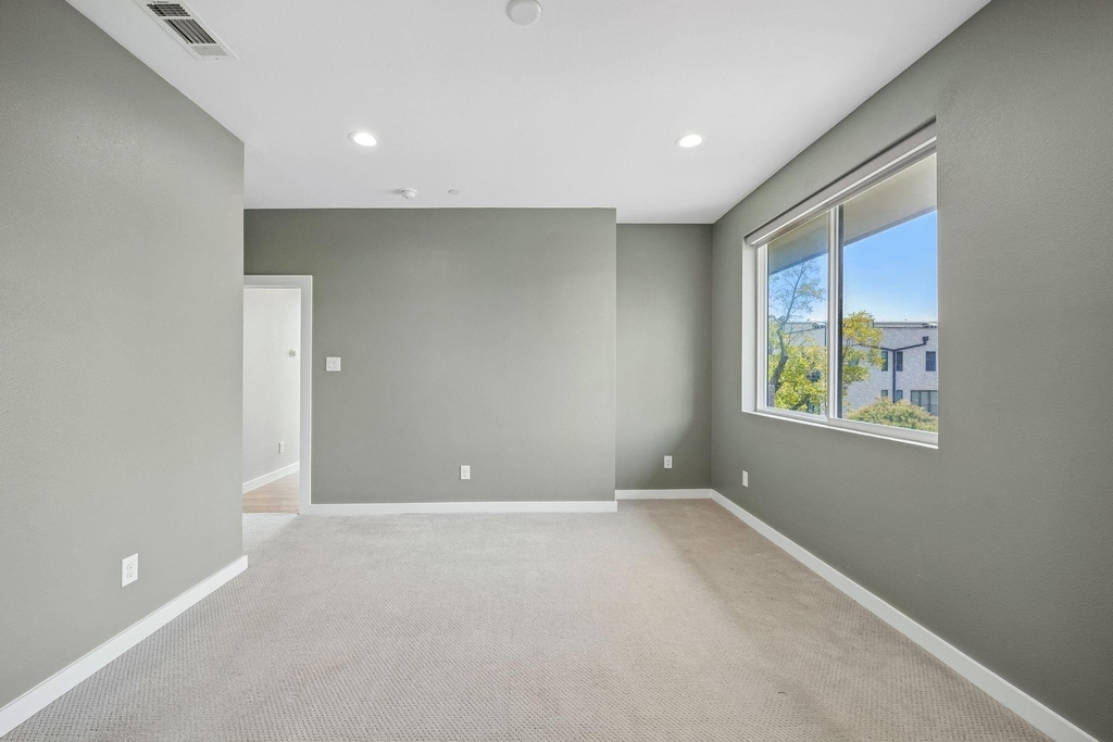 2630 Calvin Street - Photo 20