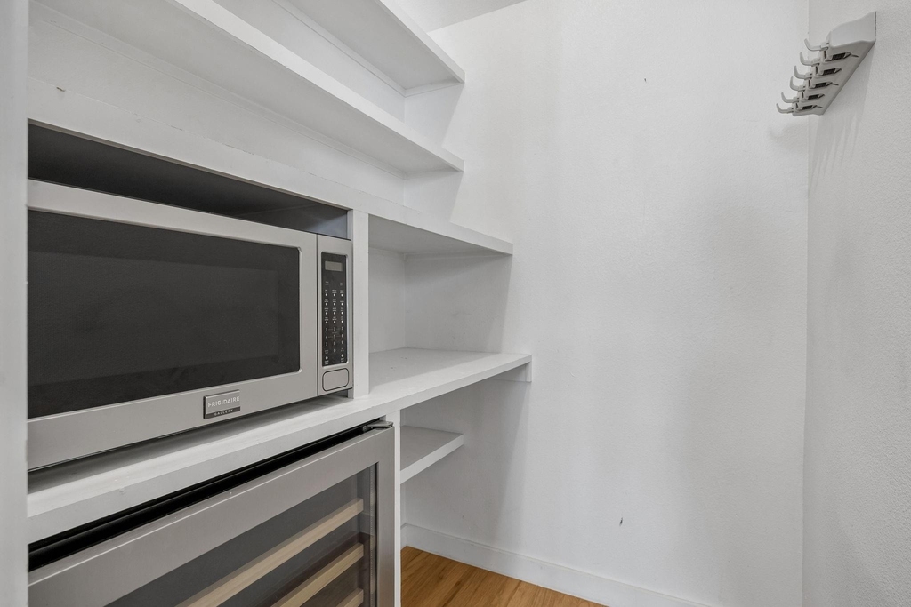 2630 Calvin Street - Photo 27