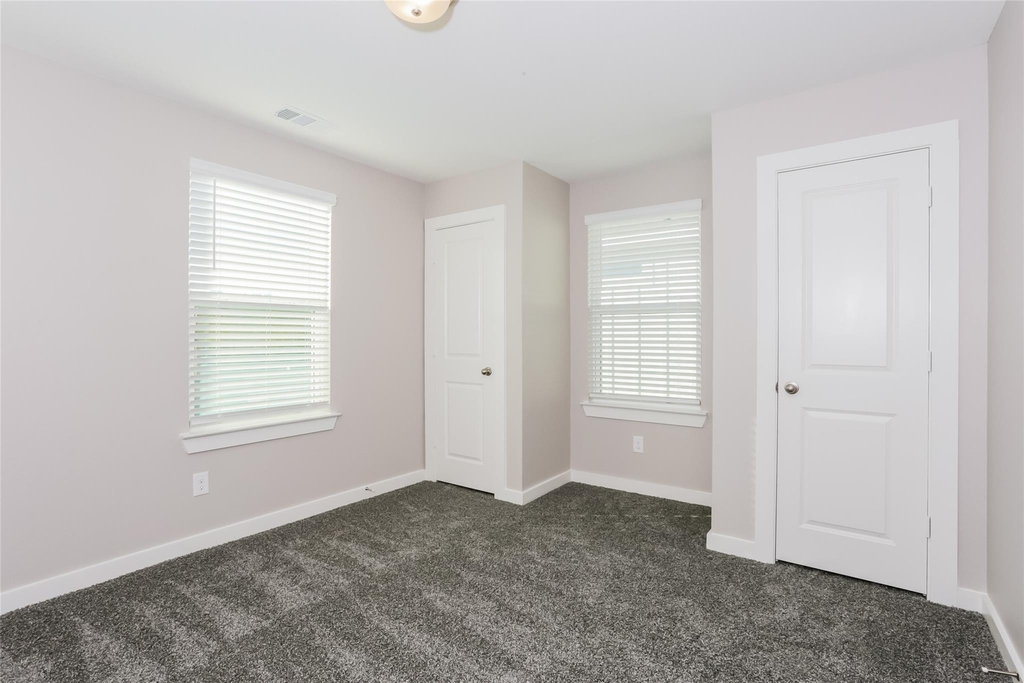 854 Summer Plum Way - Photo 4