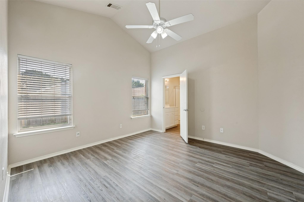 1105 Cottonwood Drive - Photo 8