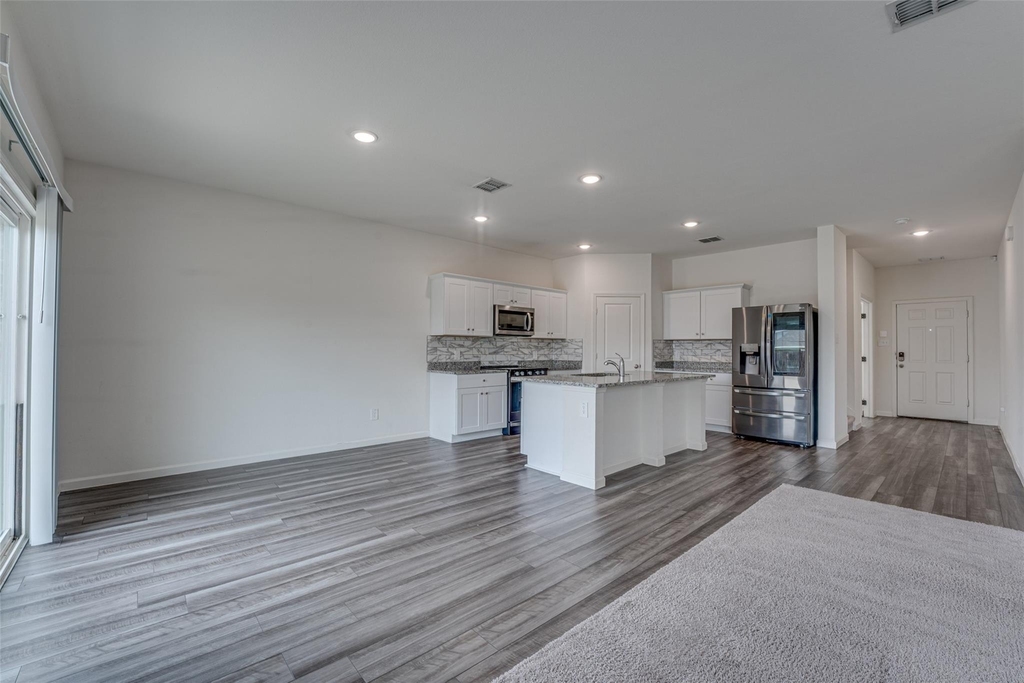 767 Camden Drive - Photo 14