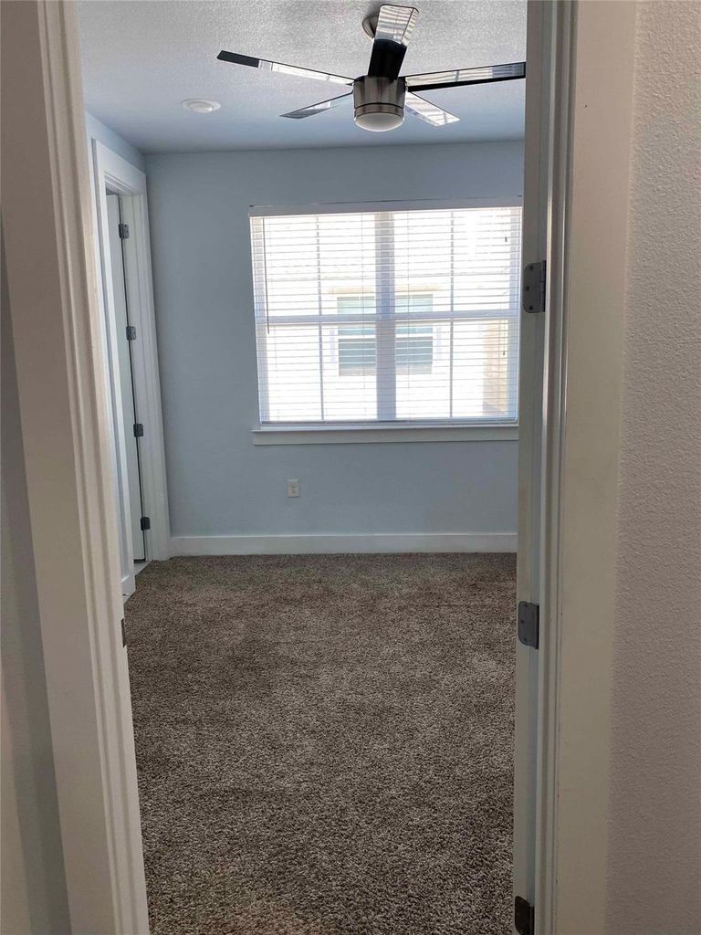 203 S Village Way - Photo 17