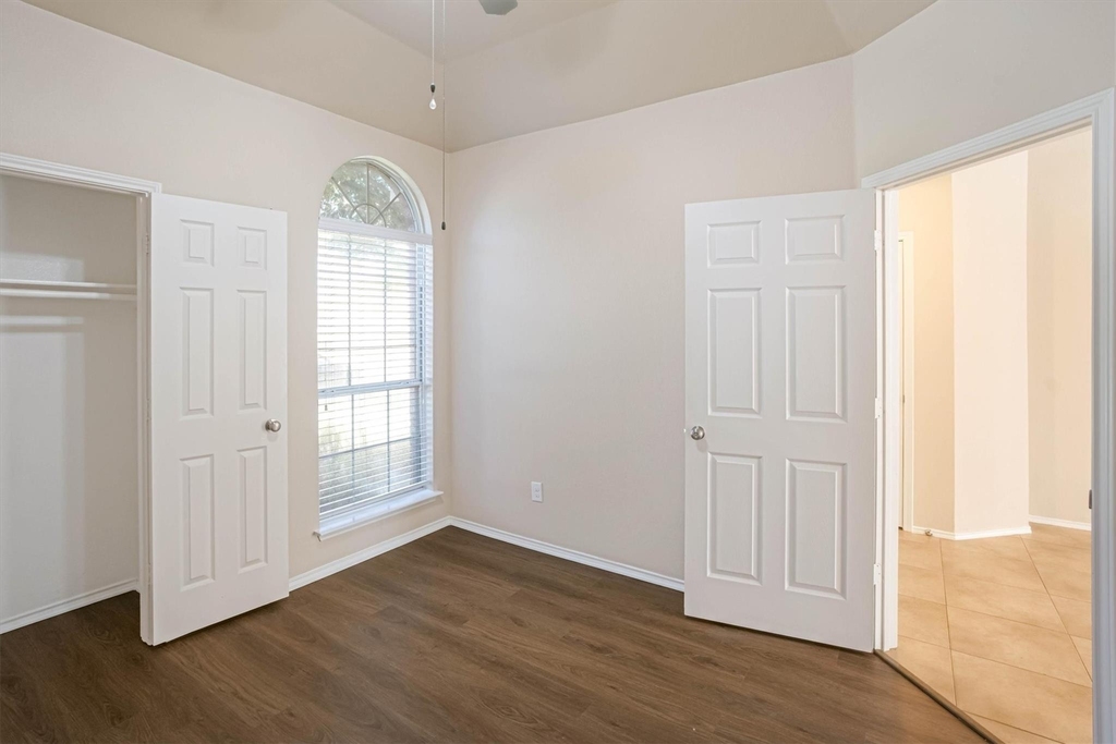 2508 Lakeshore Drive - Photo 7