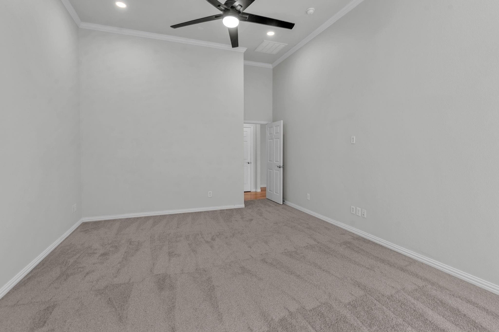 9129 Cottonwood Village Drive - Photo 6
