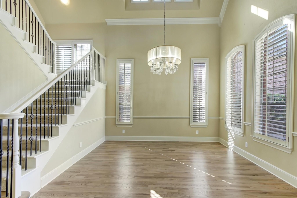 4804 Lofty Lane - Photo 2