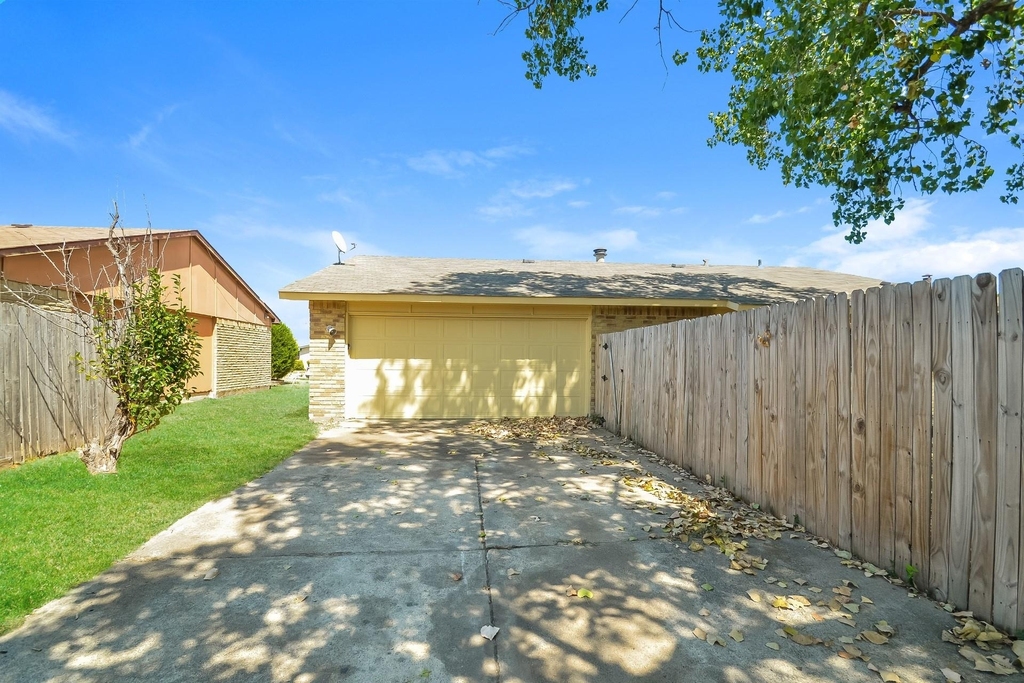 5702 Magnolia Lane - Photo 13