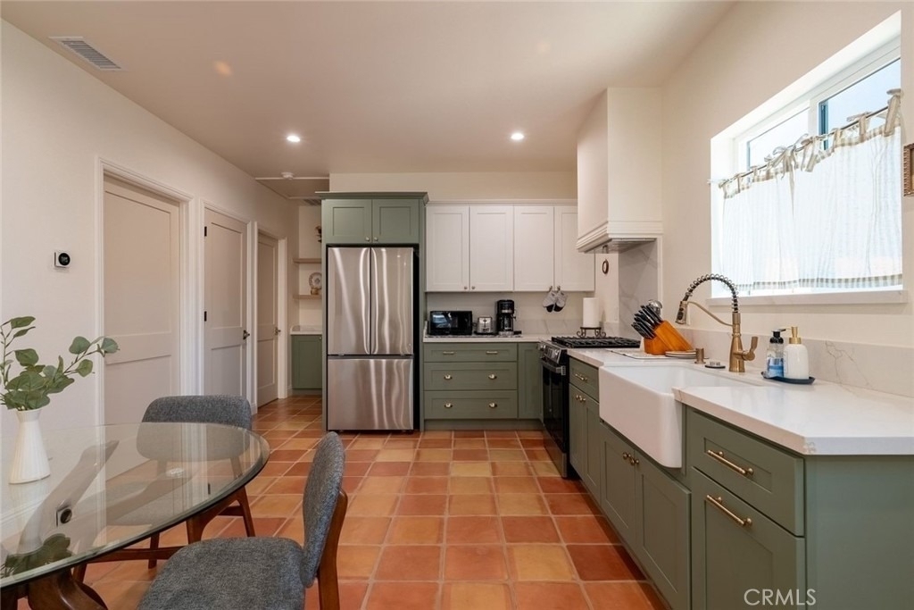 613 W Olive - Photo 38