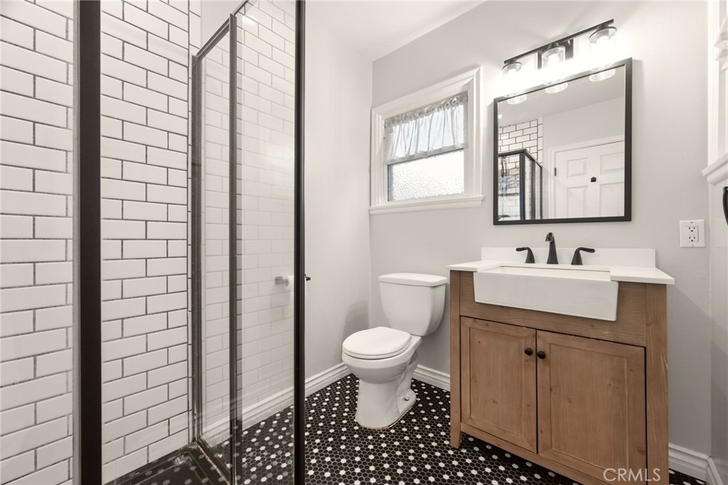 6928 Vanscoy - Photo 24