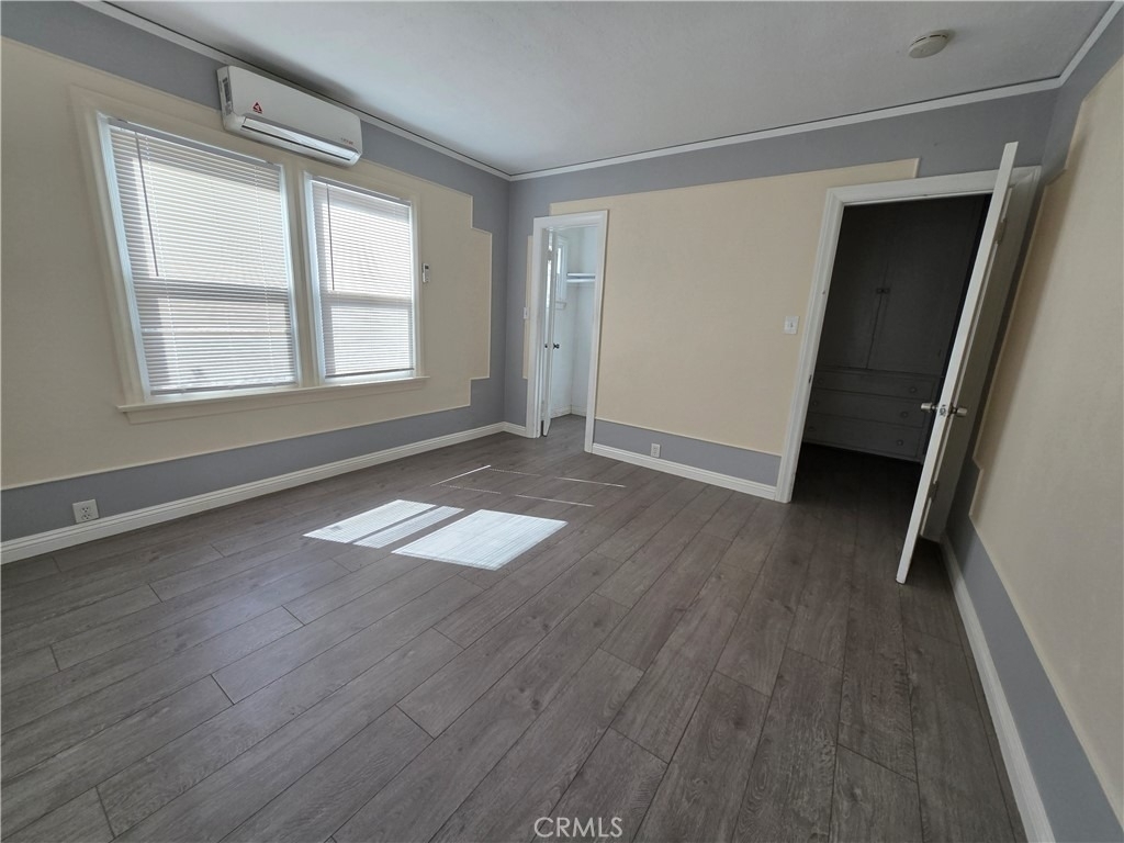 8939 Guess - Photo 8