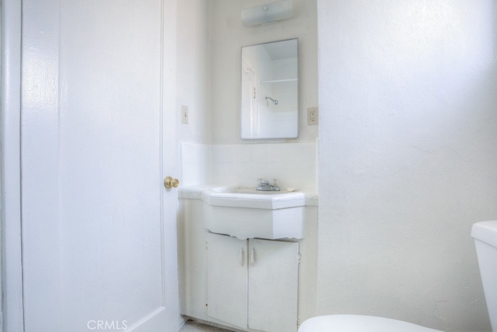 1003 Simmons Ave - Photo 19