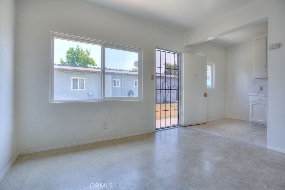 1003 Simmons Ave - Photo 6