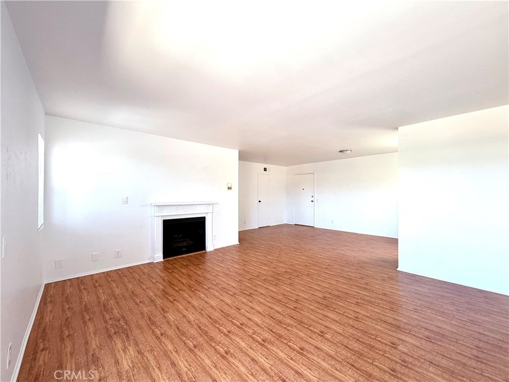 13512 Moorpark - Photo 3
