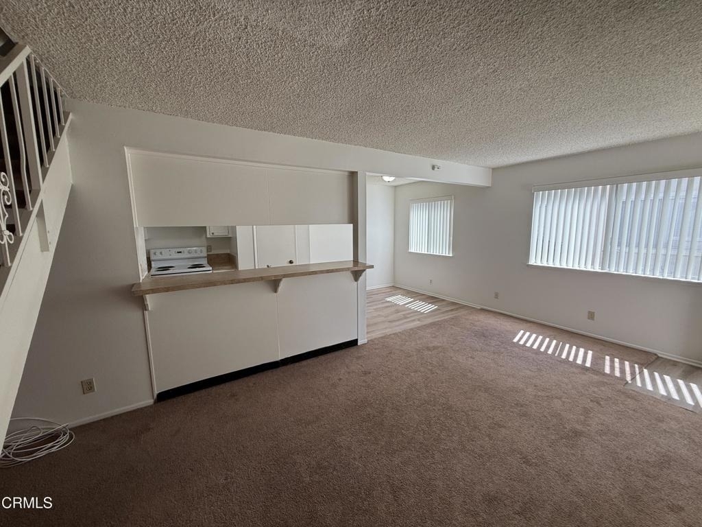 752 W Hemlock Street - Photo 8
