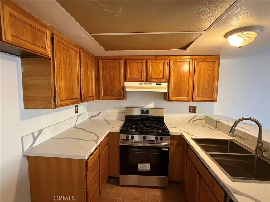 1708 Puente Avenue - Photo 3