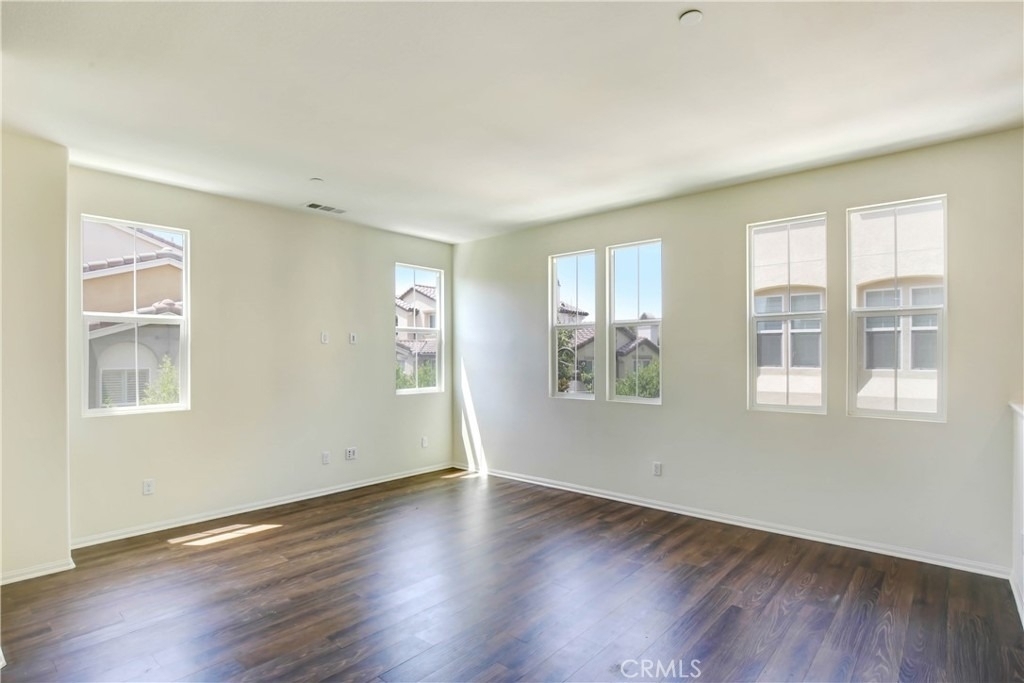 12474 Phoenix Court - Photo 10