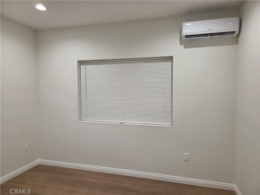 121 North Baymar - Photo 5