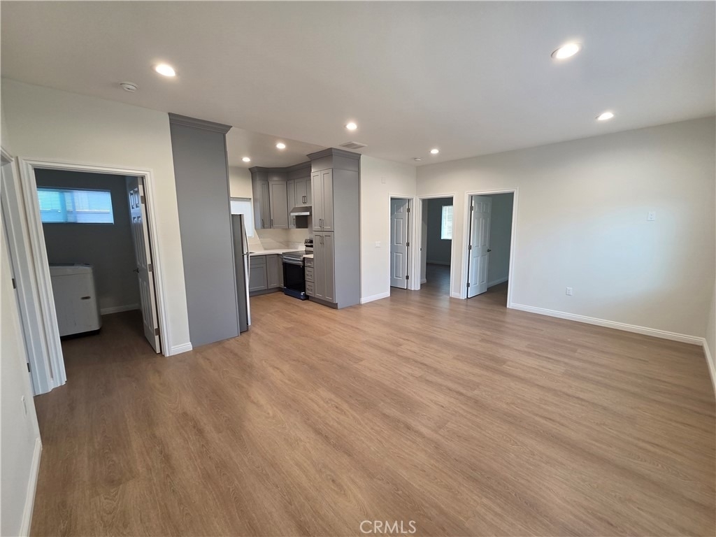 121 North Baymar - Photo 2