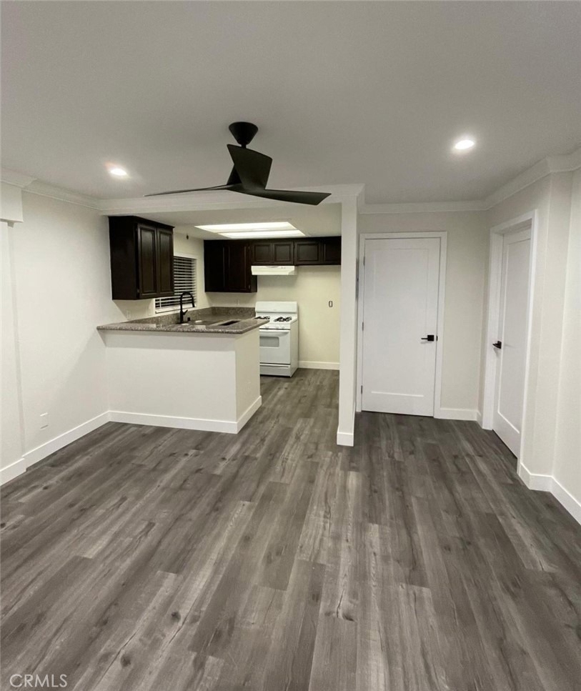 5743 Klump - Photo 2
