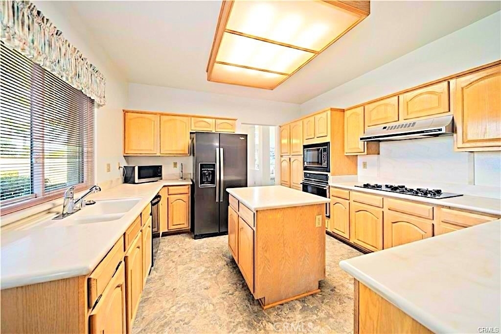 42205 Round Hill Drive - Photo 15