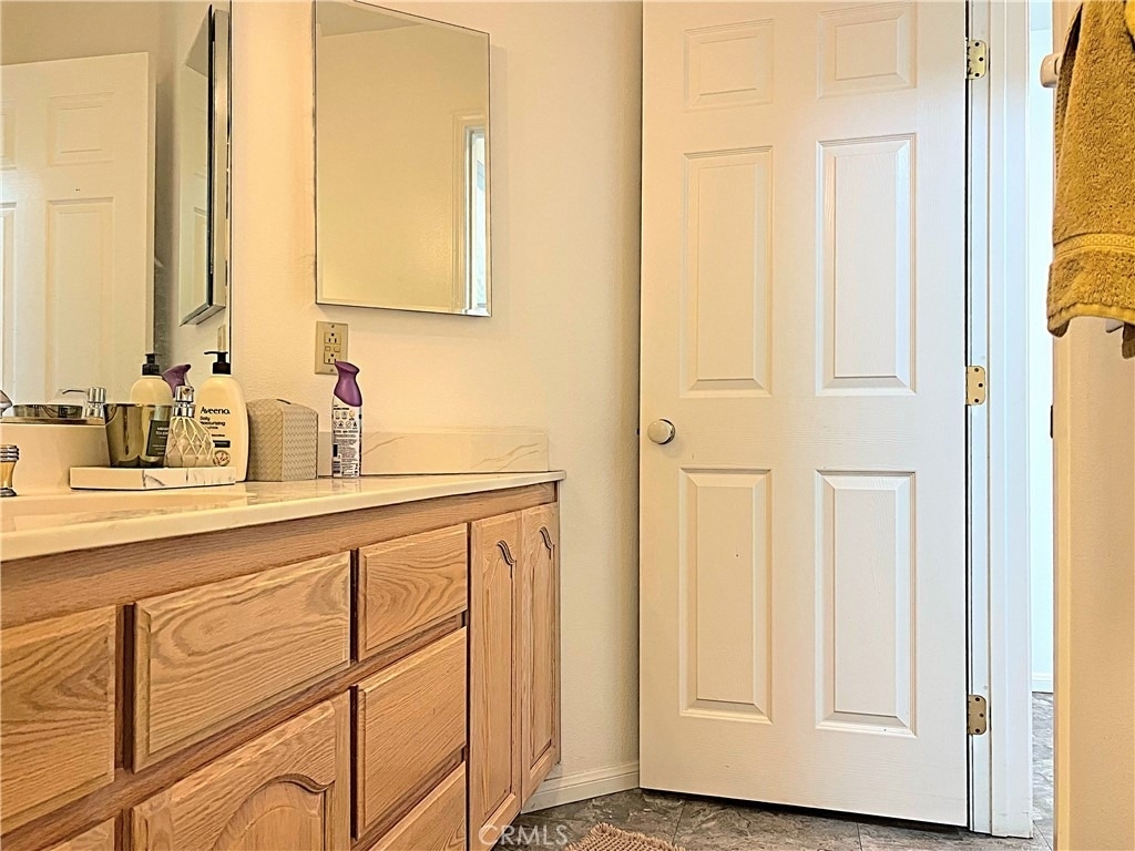 42205 Round Hill Drive - Photo 32