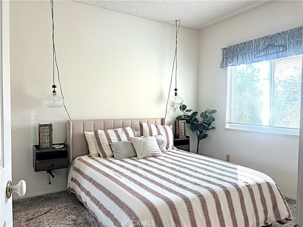42205 Round Hill Drive - Photo 31