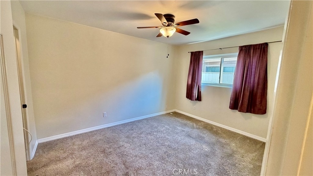 7843 Woodlake Avenue - Photo 14