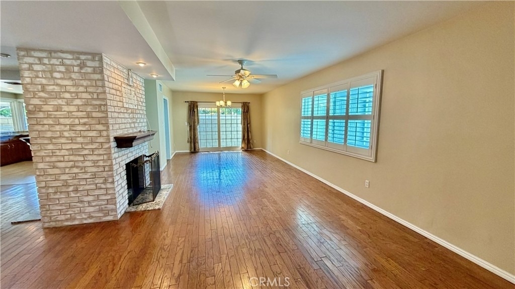 7843 Woodlake Avenue - Photo 5