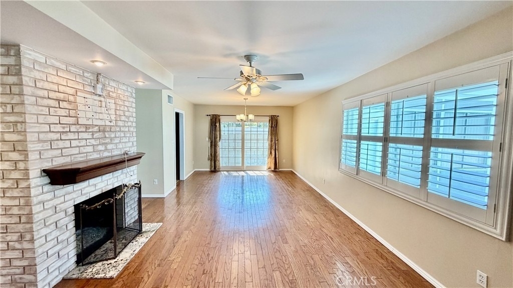 7843 Woodlake Avenue - Photo 4