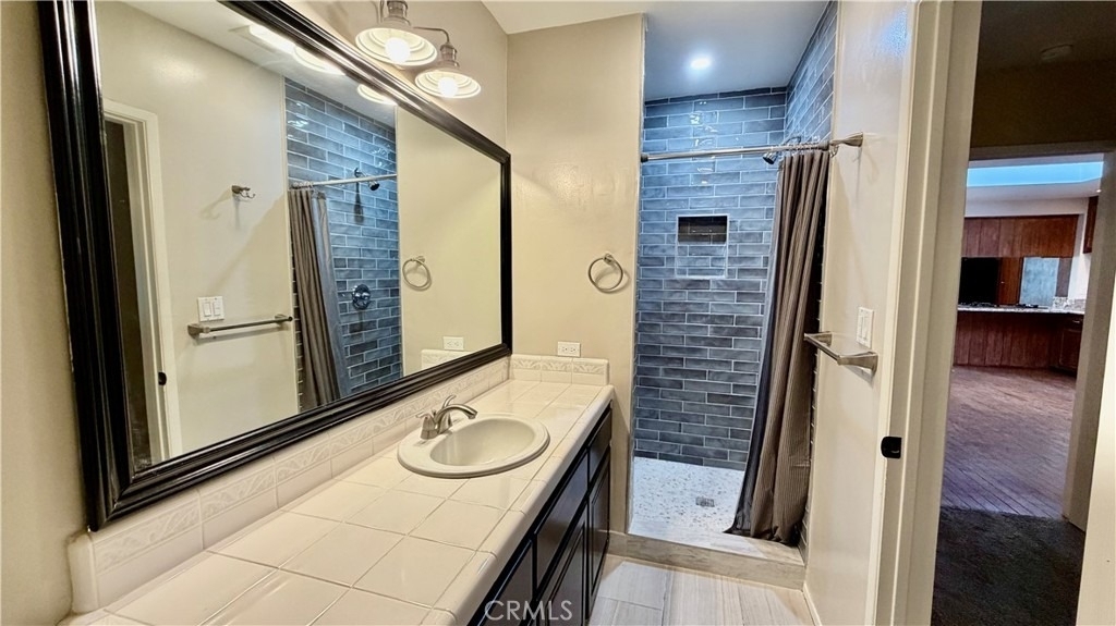 7843 Woodlake Avenue - Photo 20