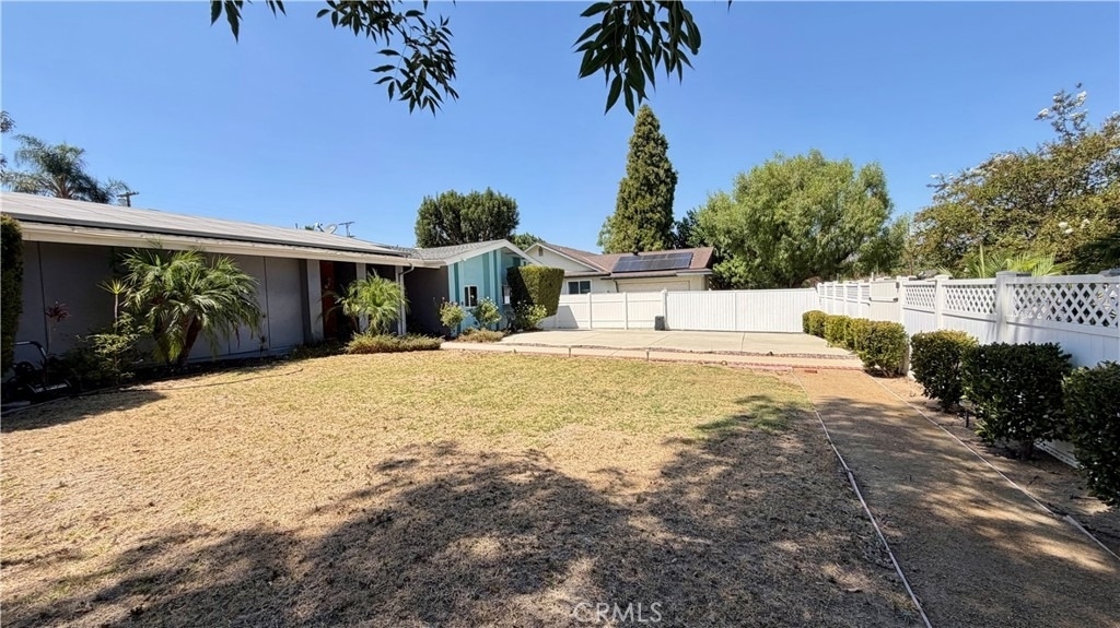7843 Woodlake Avenue - Photo 31