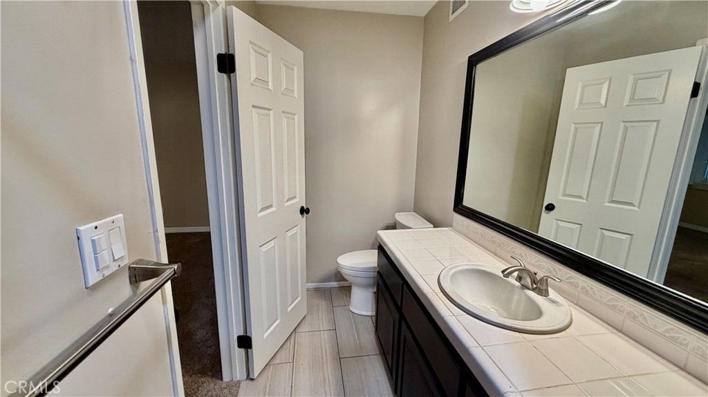 7843 Woodlake Avenue - Photo 22