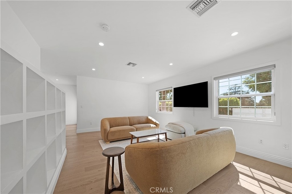 9150 Zelzah Avenue - Photo 18