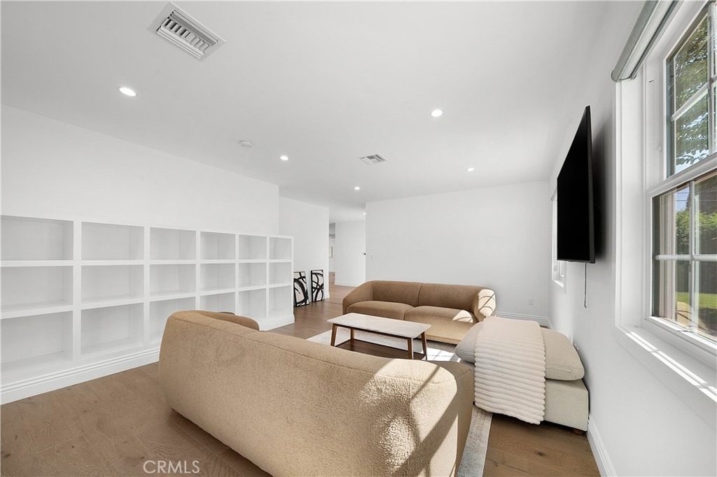 9150 Zelzah Avenue - Photo 13