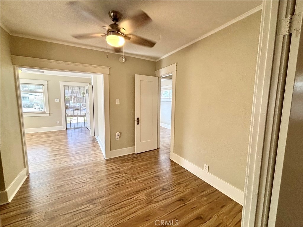 323 W 82nd Street - Photo 6