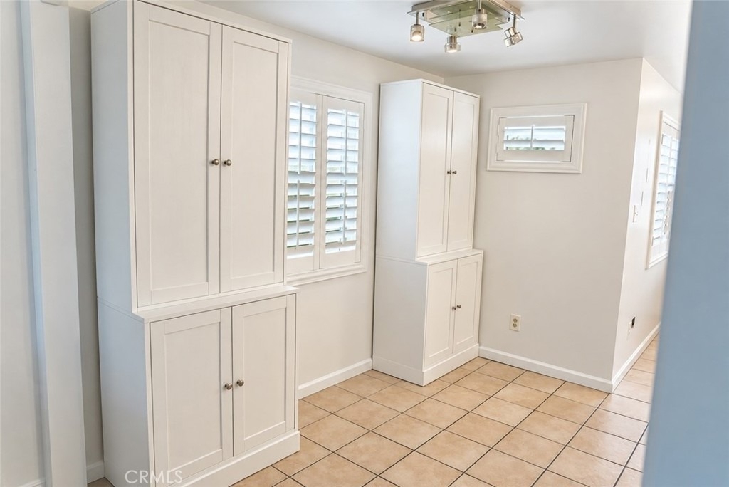 8806 Walnut Street - Photo 5