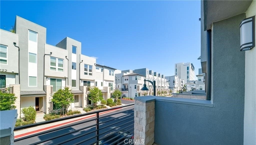1230 W Bushell - Photo 1
