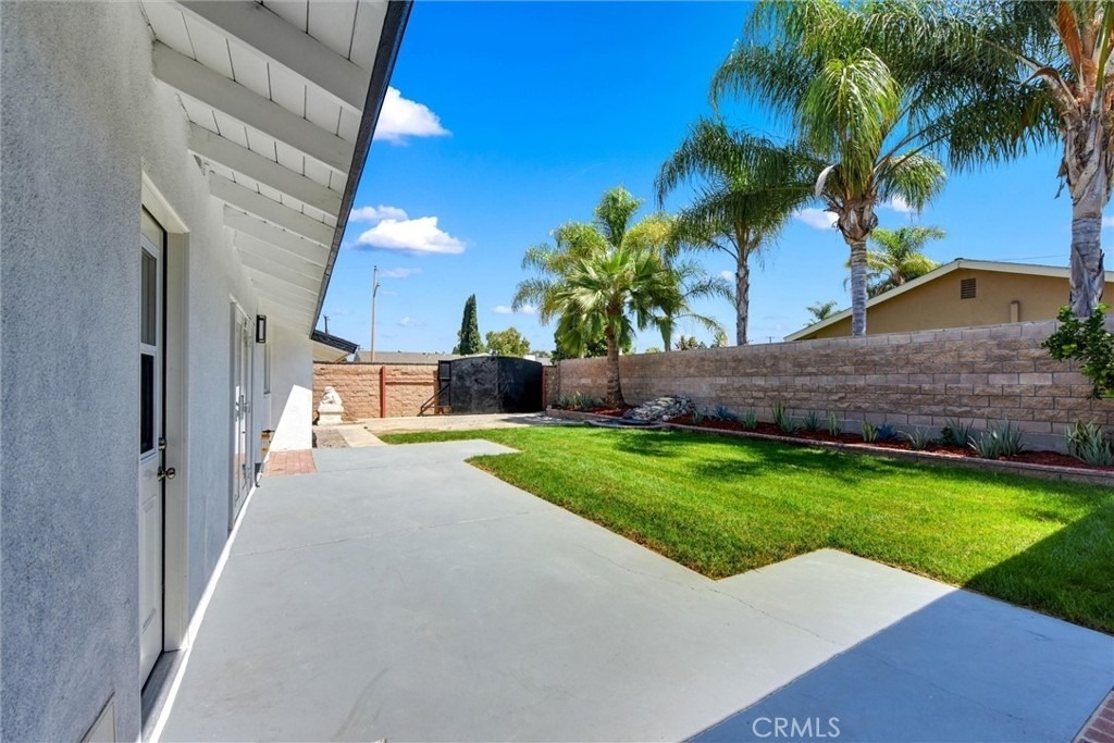 629 S Yorba - Photo 21