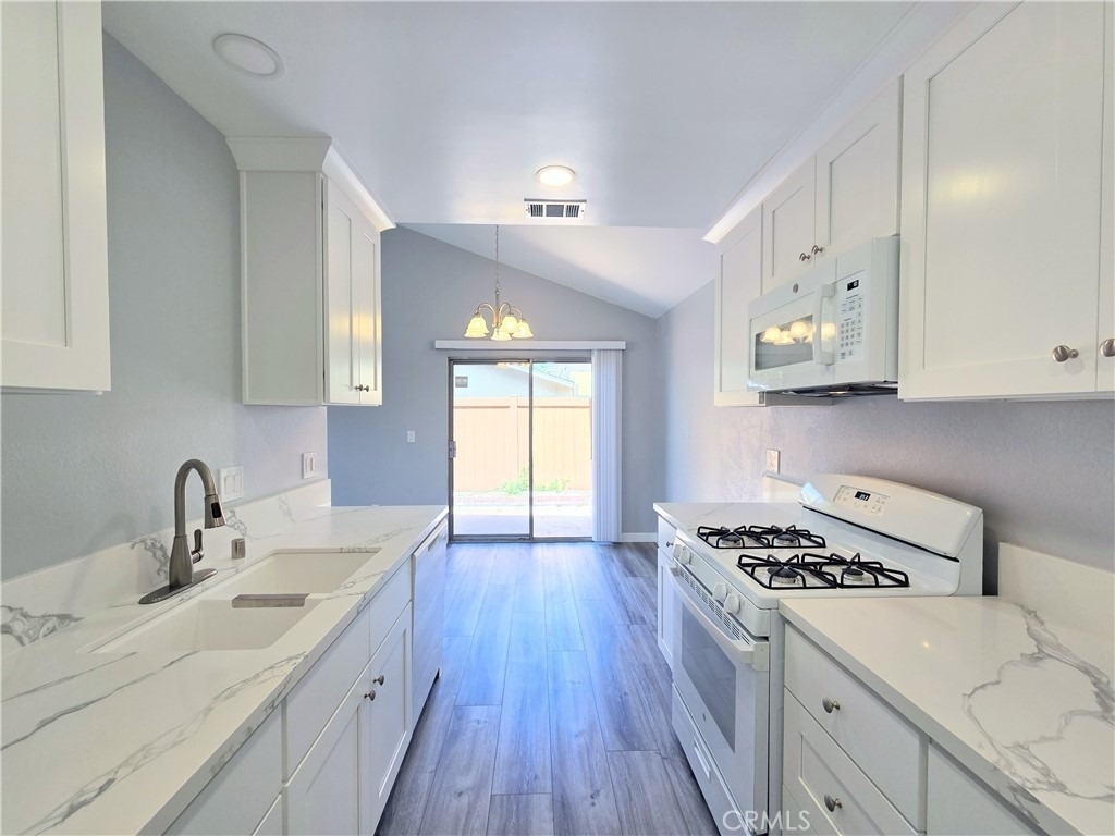 16806 Judy Way - Photo 9