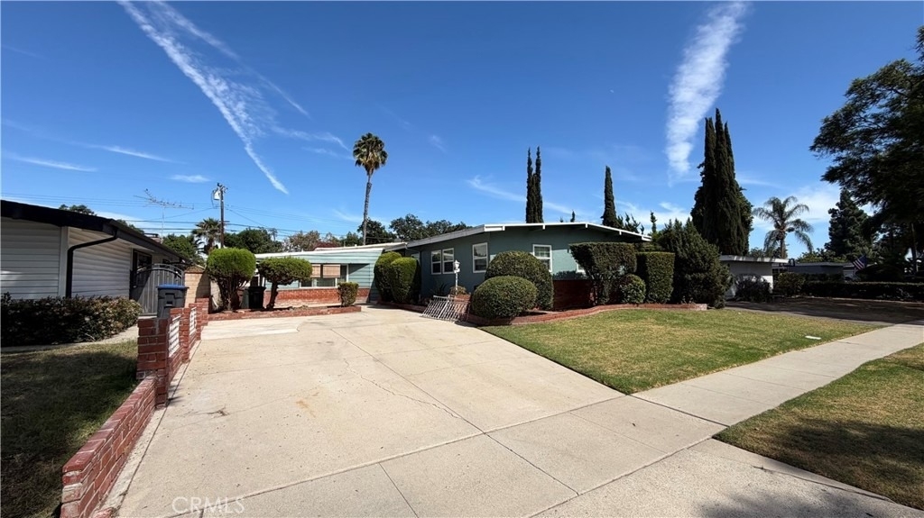 624 Maertin Lane - Photo 1