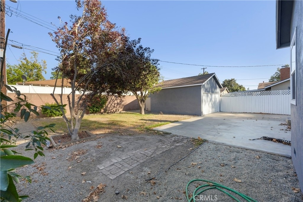 353 S Crest - Photo 1