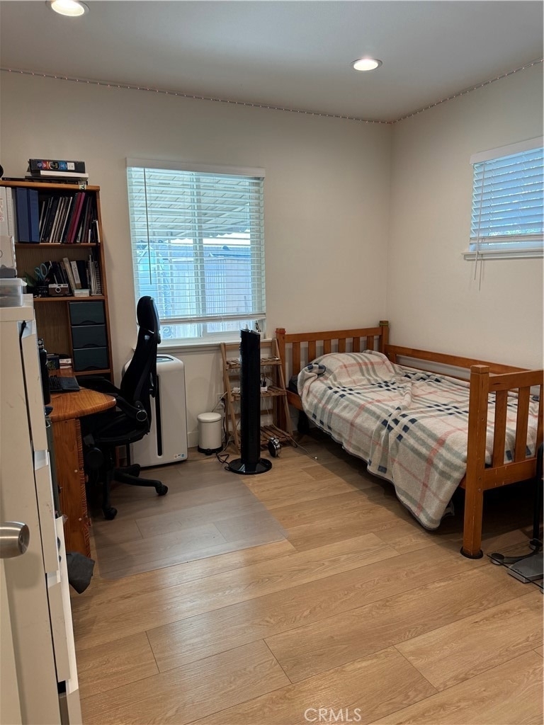 309 Russell - Photo 6