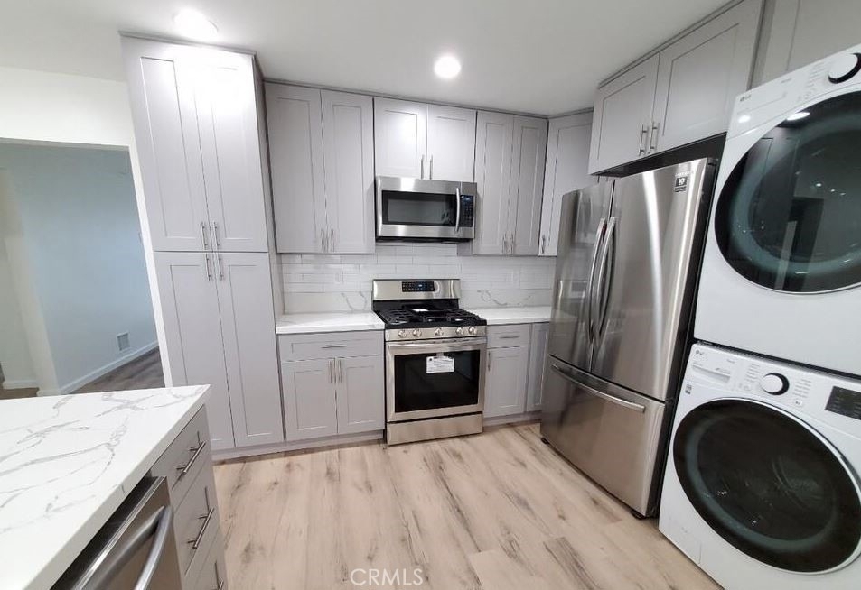 1338 1/2 S Cochran Avenue - Photo 2