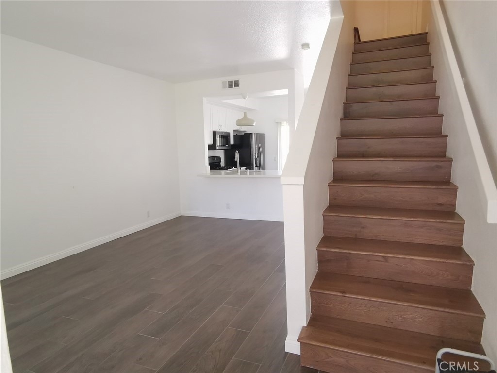 926 W Philadelphia Street - Photo 5