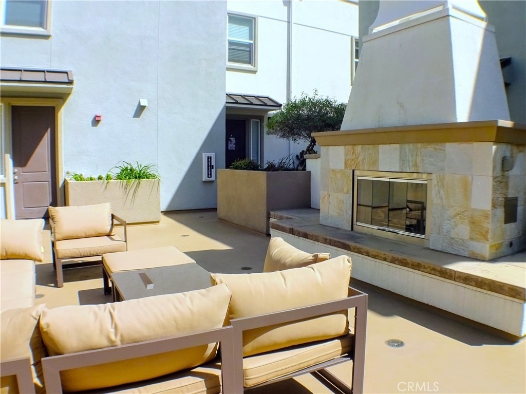 16674 Bellflower Boulevard - Photo 2