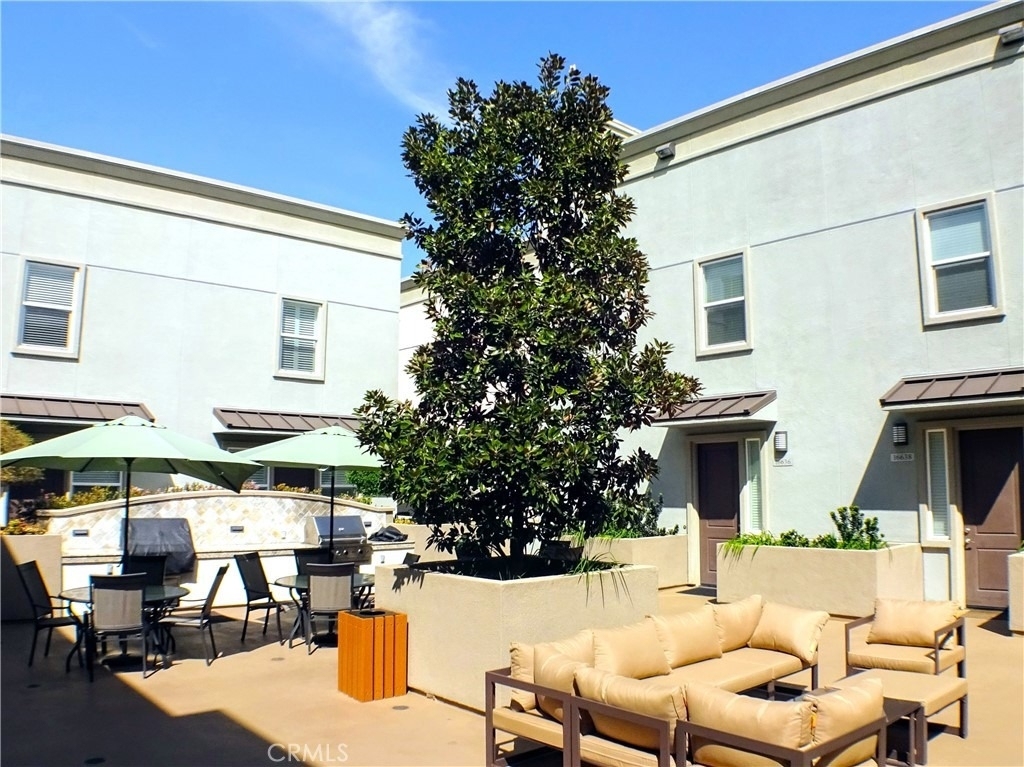 16674 Bellflower Boulevard - Photo 3