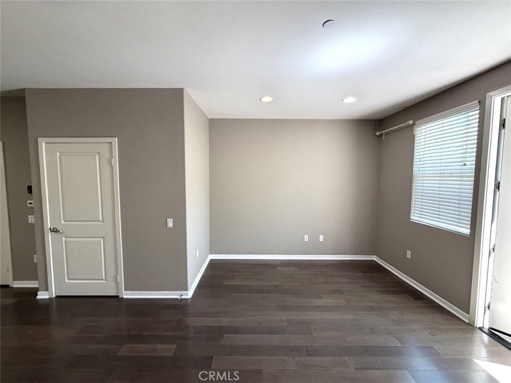16674 Bellflower Boulevard - Photo 10