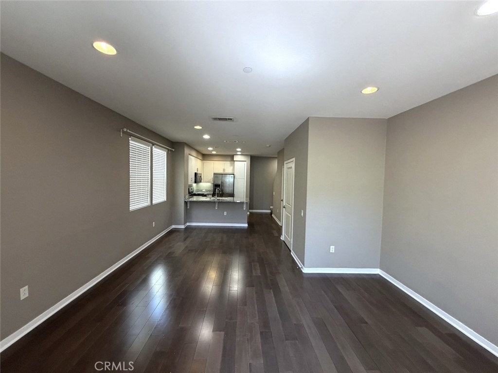 16674 Bellflower Boulevard - Photo 8