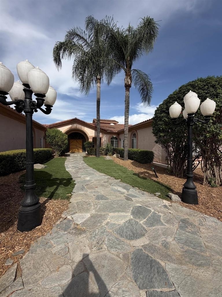 1555 Willow Glen Dr. - Photo 0