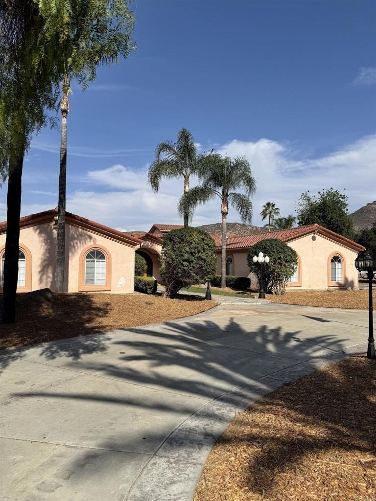 1555 Willow Glen Dr. - Photo 1