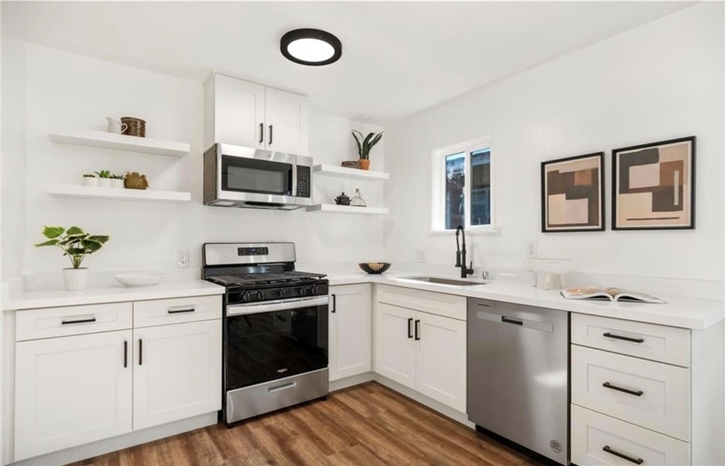 5538 Linden Avenue - Photo 2